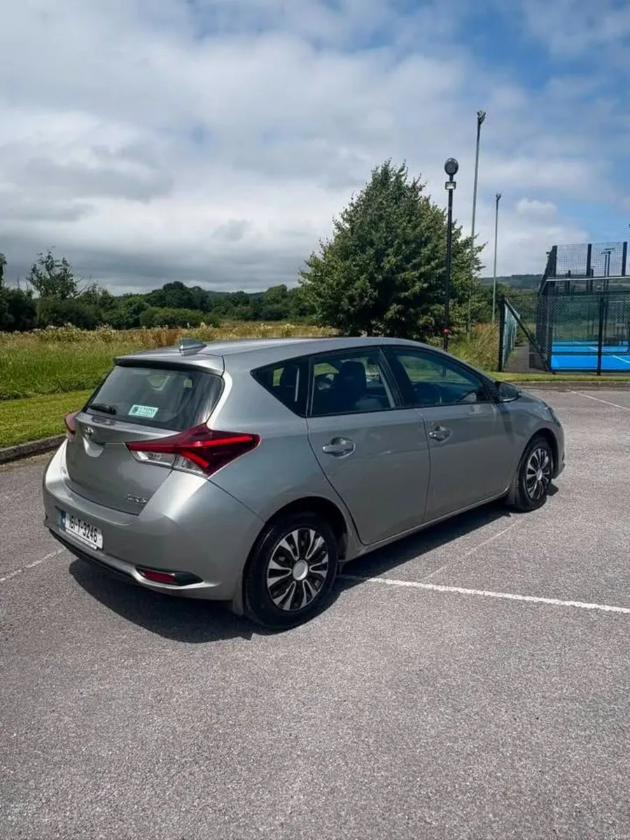 Toyota Auris 2016 - Image 4