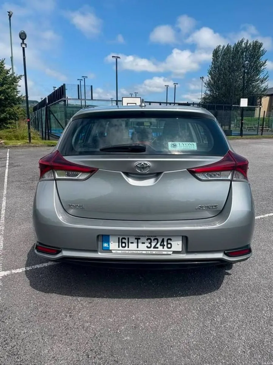 Toyota Auris 2016 - Image 6