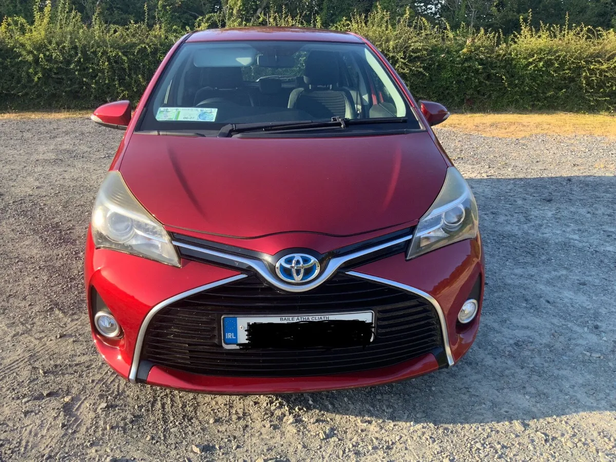 Toyota Yaris 2015 - Image 1