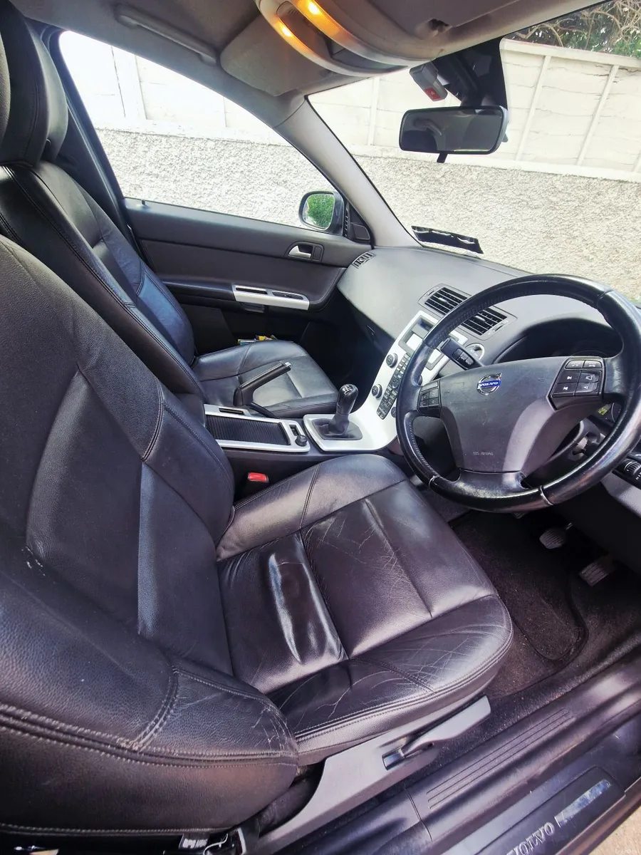 Volvo S40 2012 - Image 6