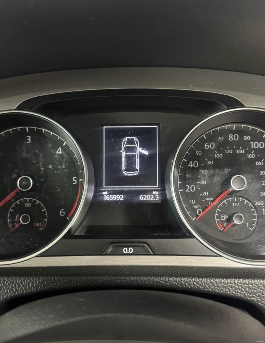 VOLKSWAGEN GOLF 1.6TDI Bluemotion Tech Match - Image 6