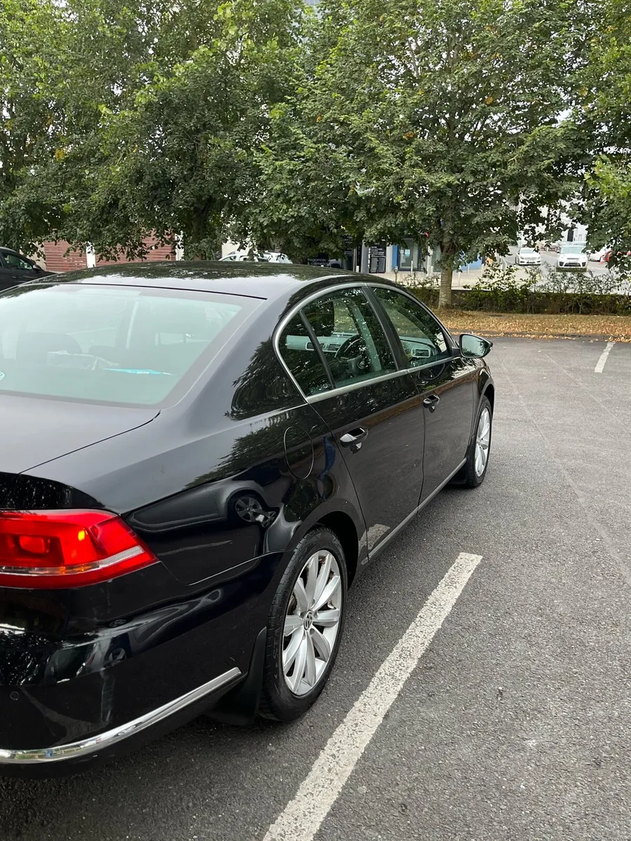 Car - Image 3