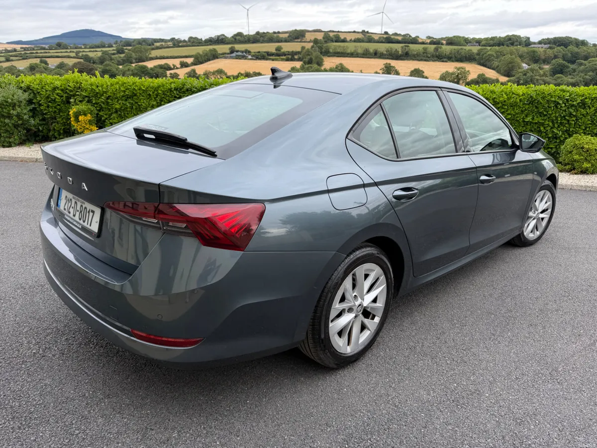 2021(212) Skoda Octavia Ambition 2.0 Diesel 115hp - Image 4