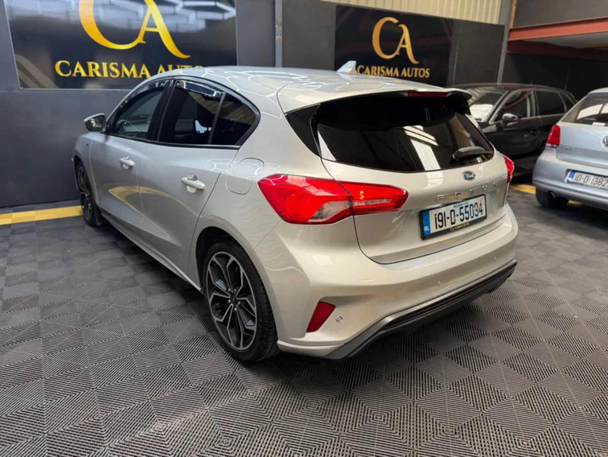 Ford Focus 1.5 TDCI ST-LINE X 120PS - Image 6