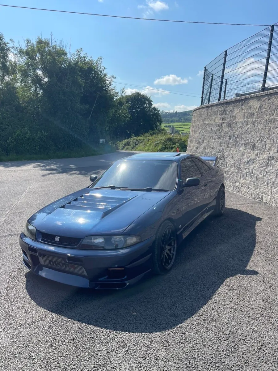Nissan skyline - Image 5