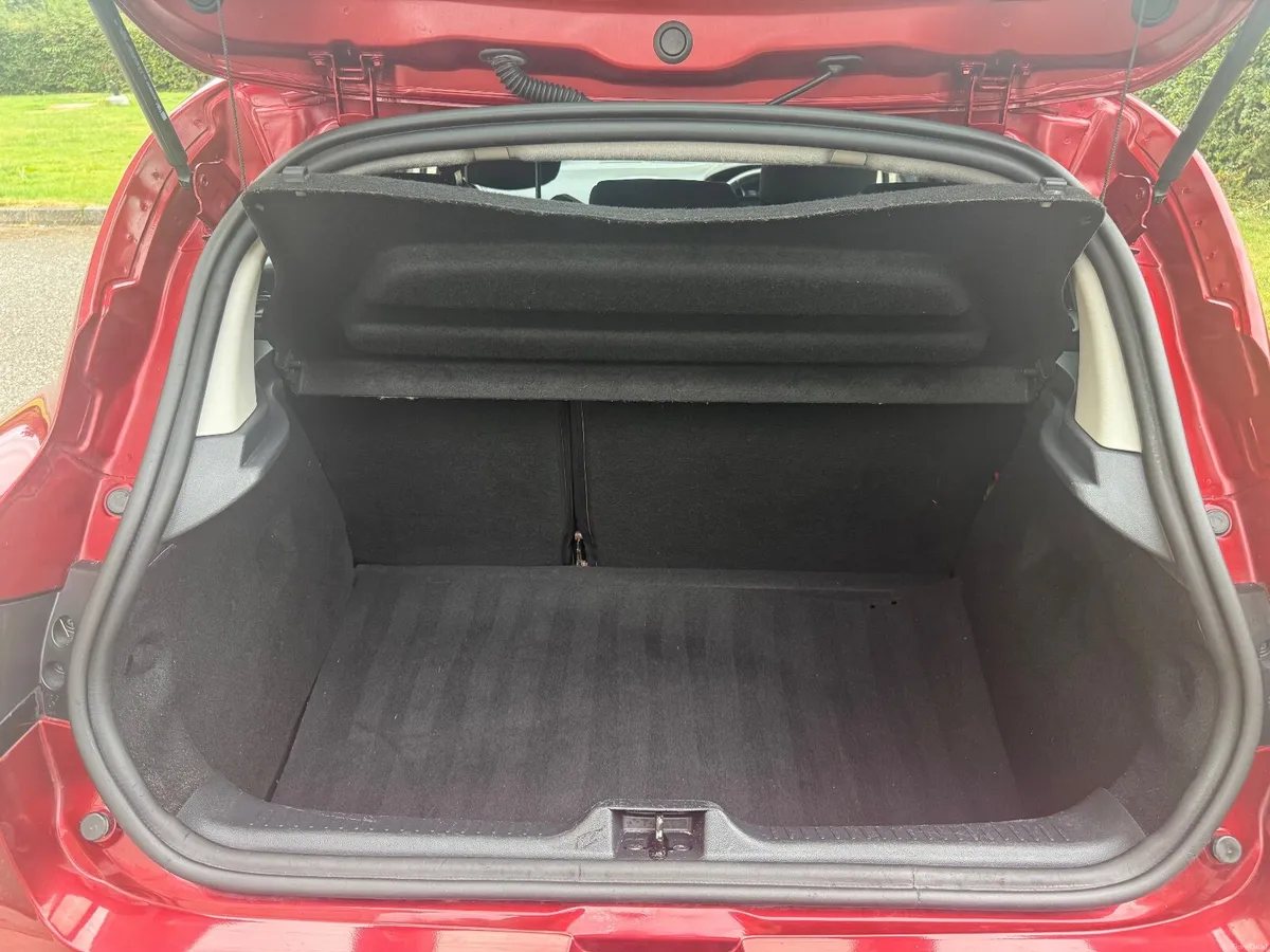 Renault Clio 2017 - Image 4