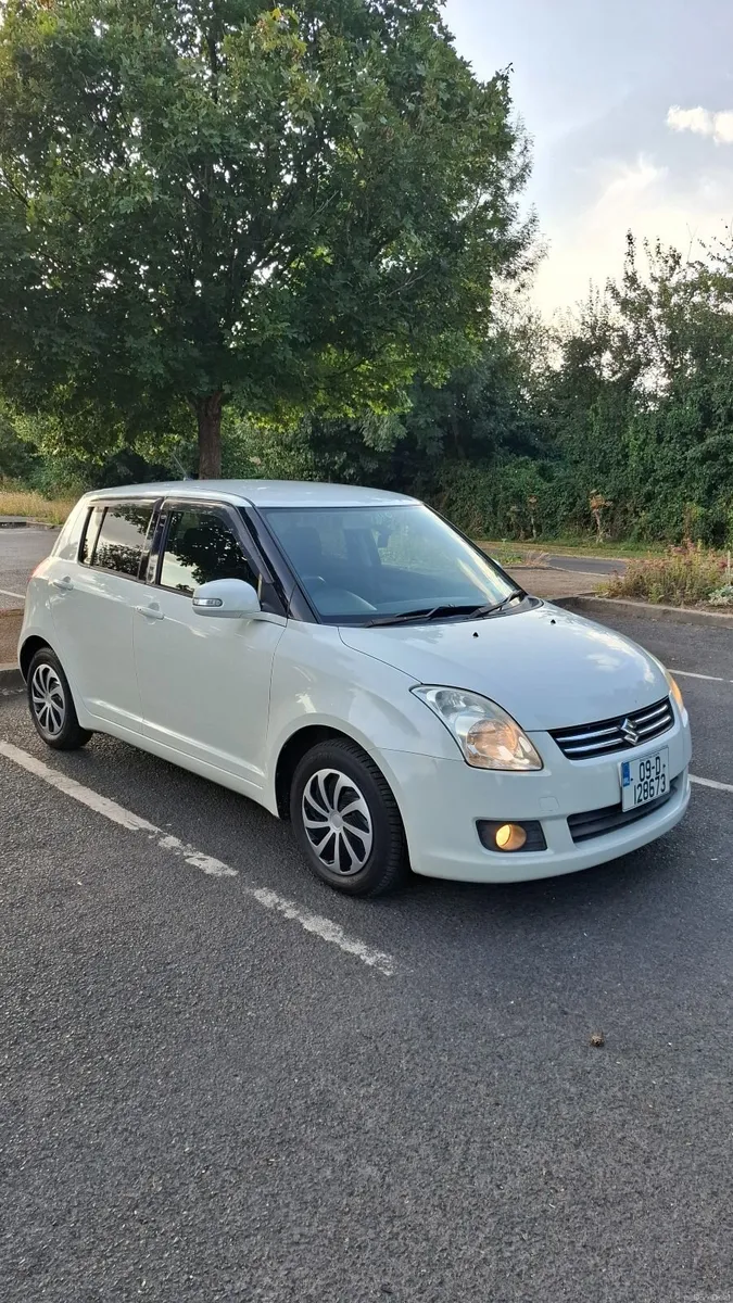 High-Spec Suzuki Swift Automatic - Image 1
