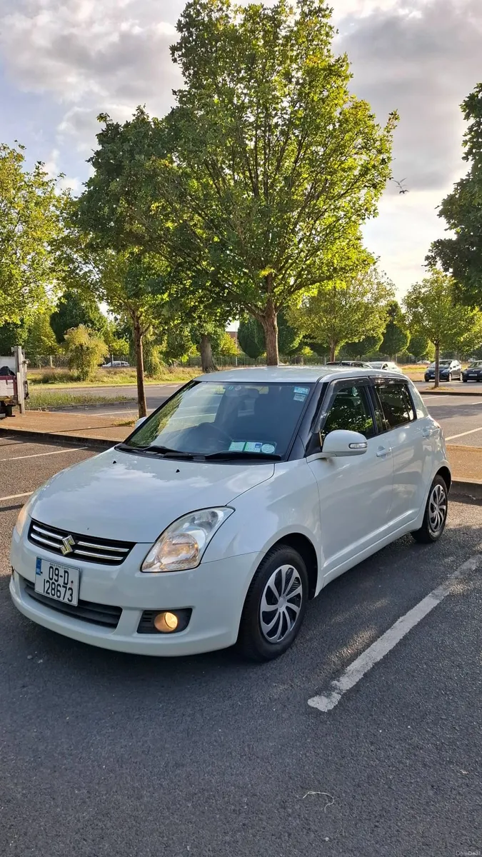 High-Spec Suzuki Swift Automatic - Image 2