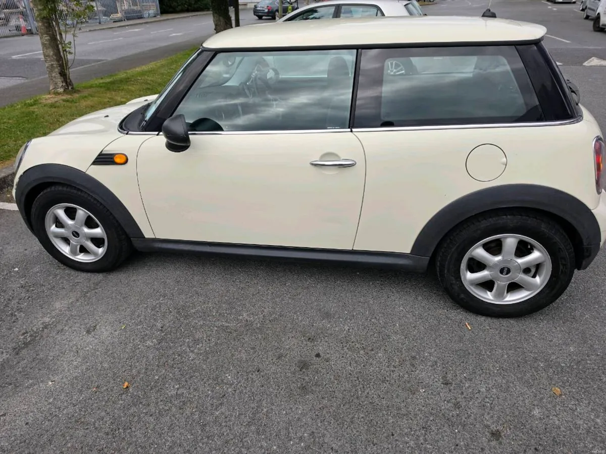 2010 Mini One - Image 3