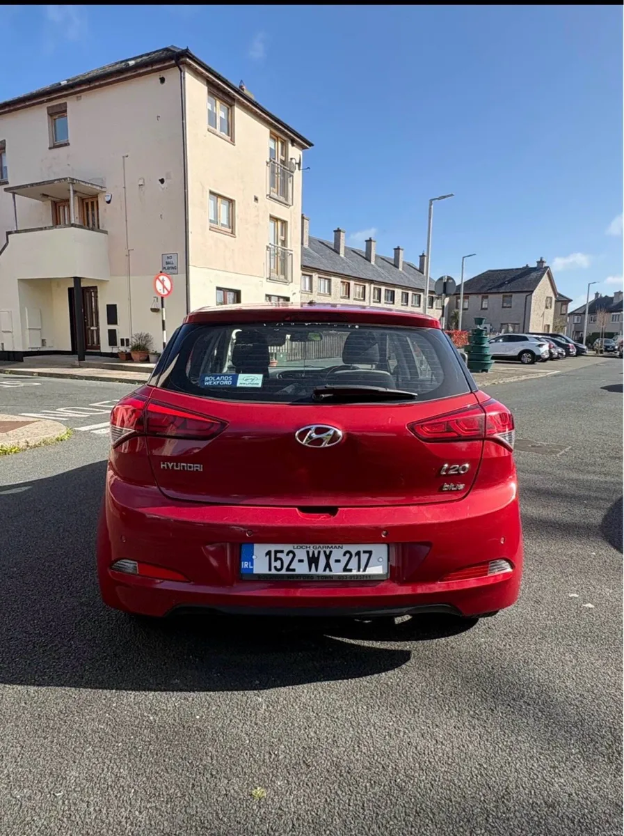 Hyundai i20 petrol 2015 - Image 3