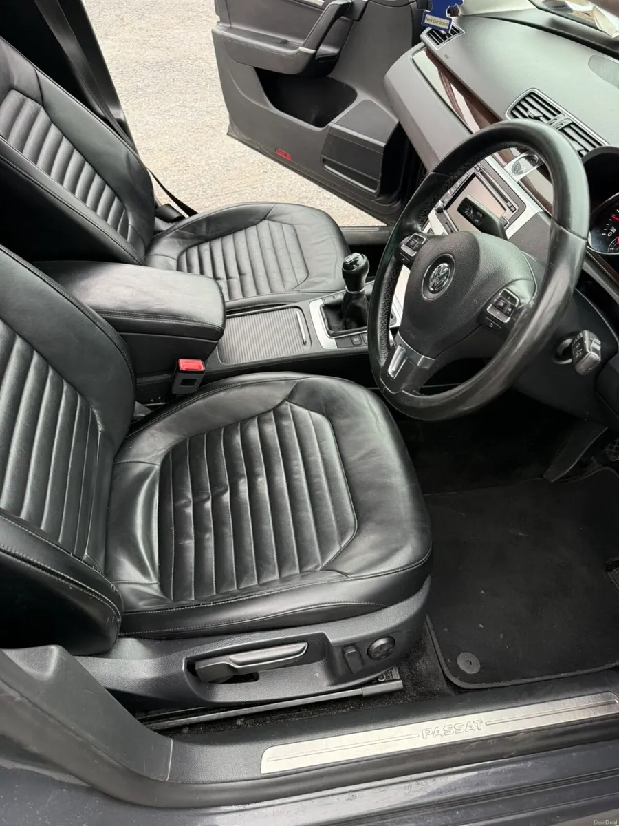 2013 Passat - Image 6