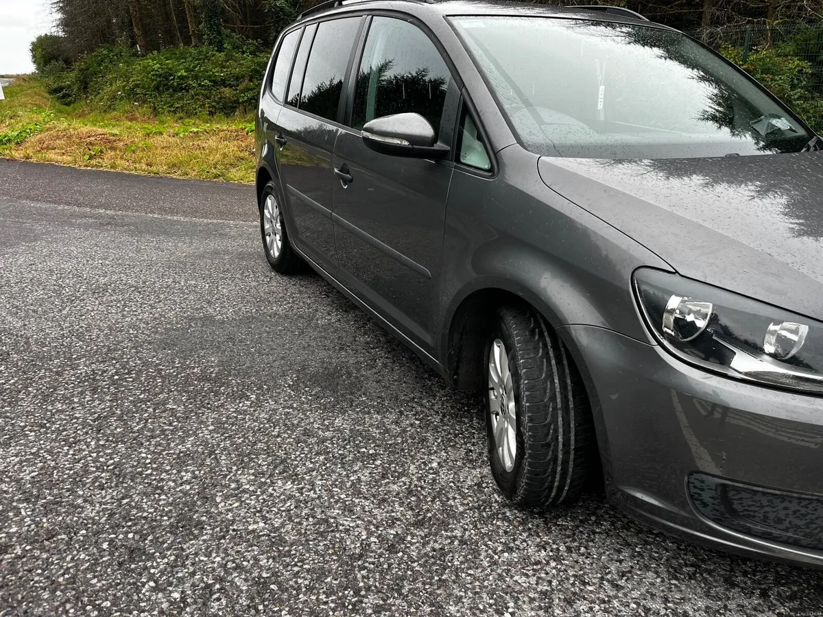 Volkswagen Touran 2014 - Image 5