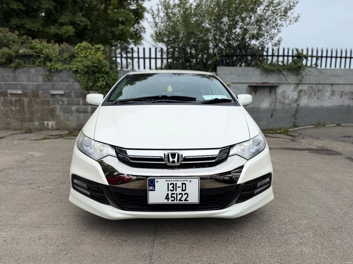 2013 HONDA INSIGHT. 79 KMs ONLY. AUTO 1.5L NEW NCT - Image 2