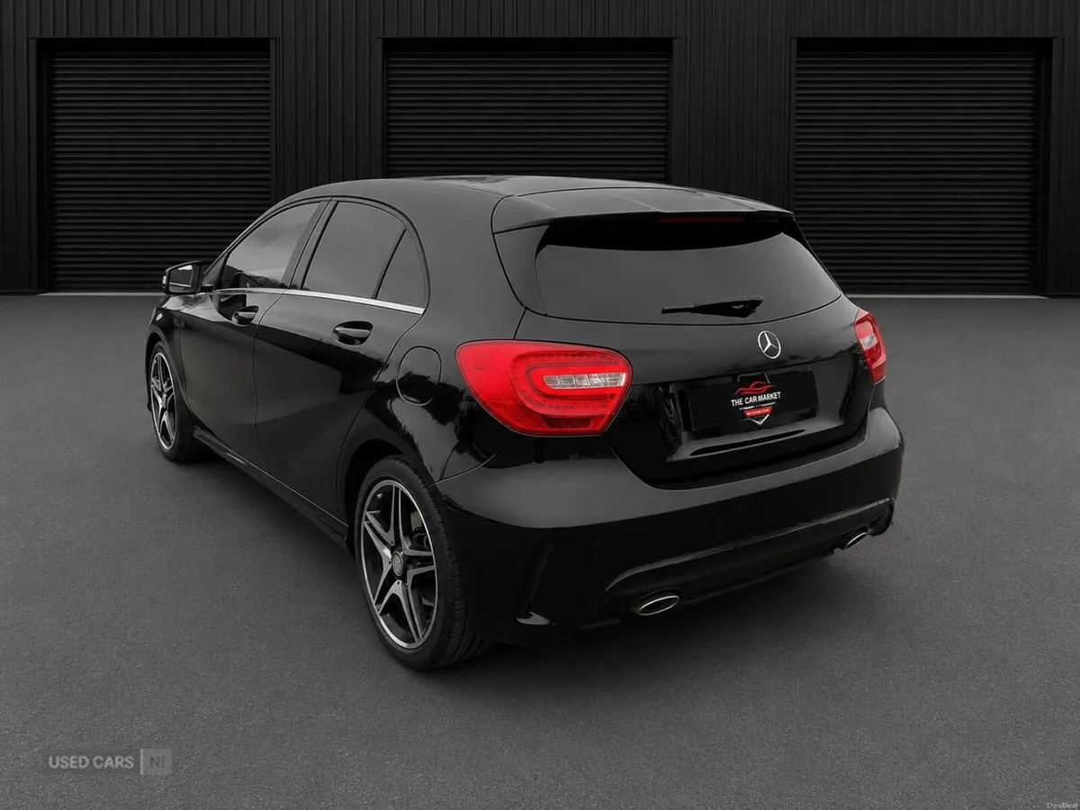 Mercedes-Benz A-Class 1.6 A200 AMG Night Edition 7 - Image 3