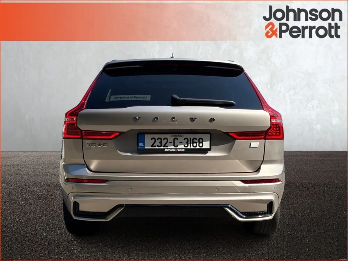 Volvo XC60 T6 350hp AWD Plus Dark (Two Year Volvo - Image 6