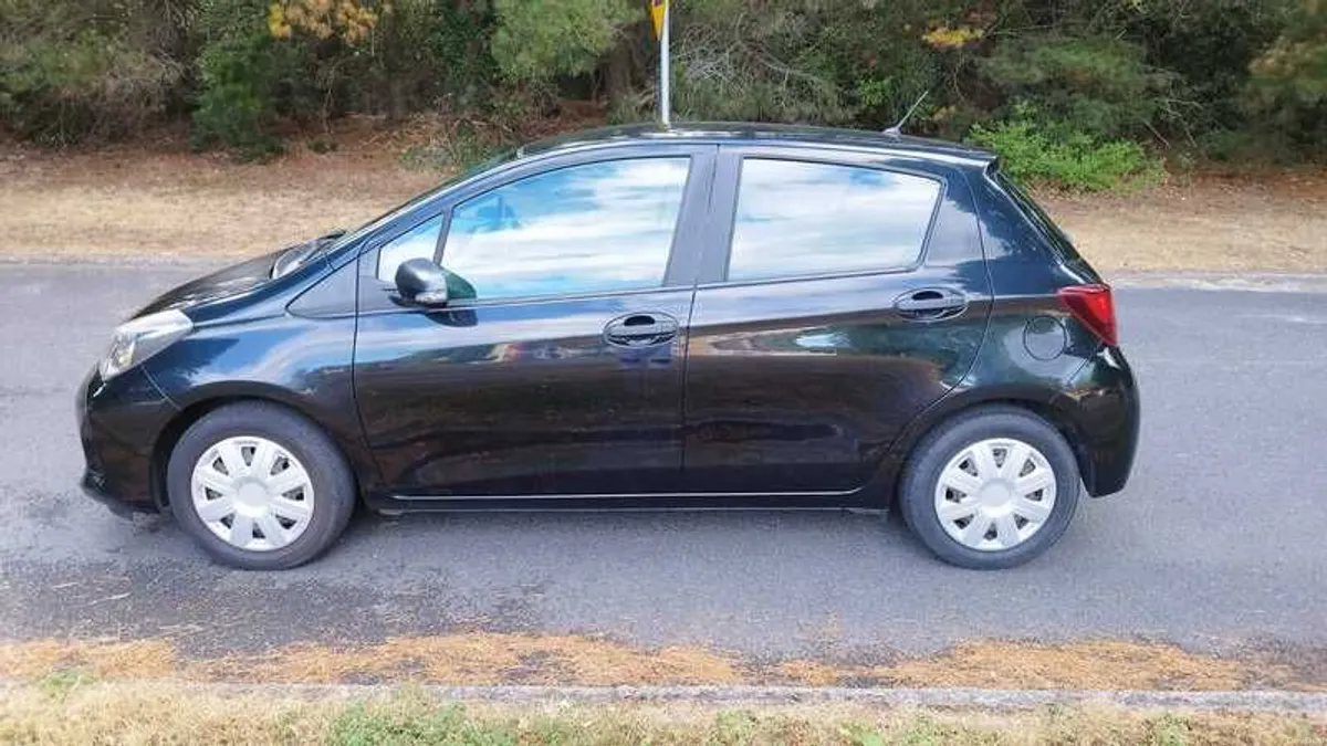 2016 Toyota Yaris - Image 1