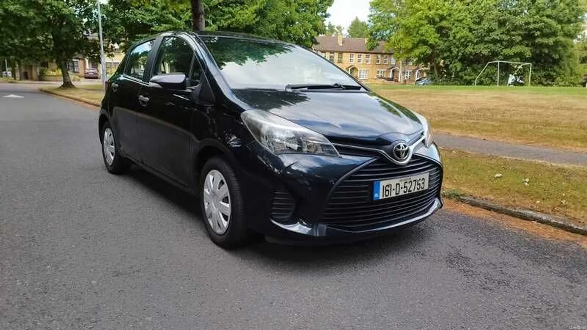 2016 Toyota Yaris - Image 3