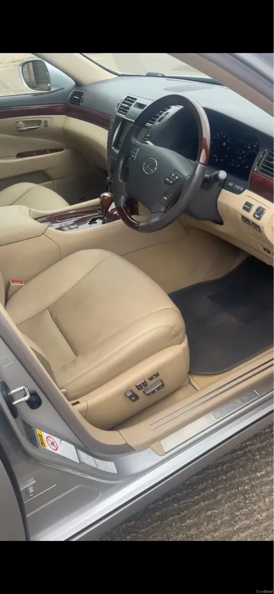 2009 Lexus LS600H - Image 5