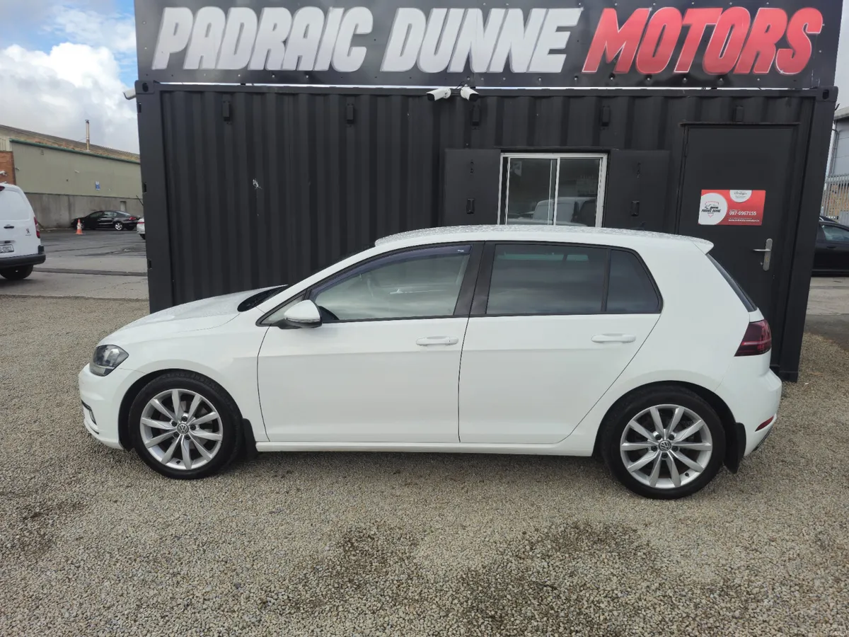 181 VW Golf DSG HIGHLINE DIESEL - Image 6
