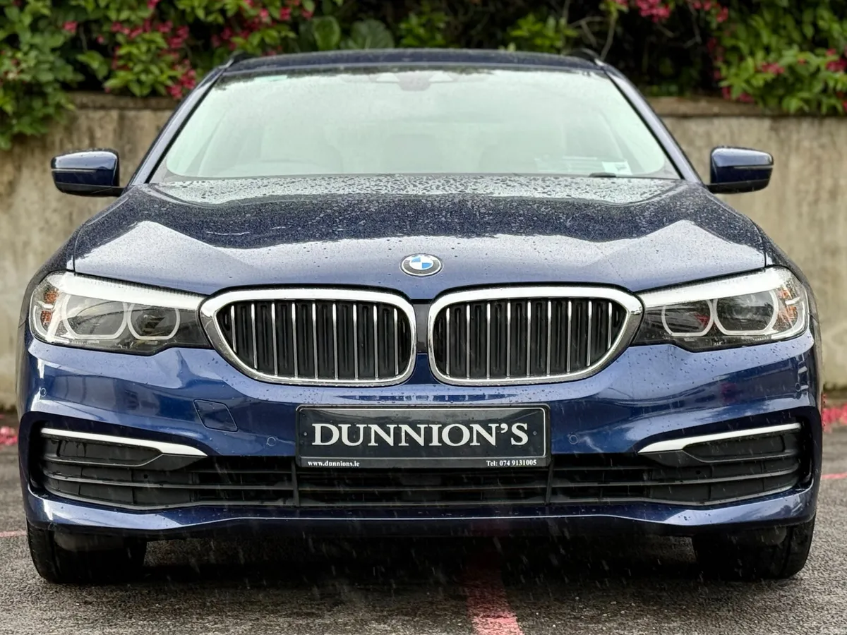 BMW 5-Series 2019 520d SE Auto ESTATE - Image 3