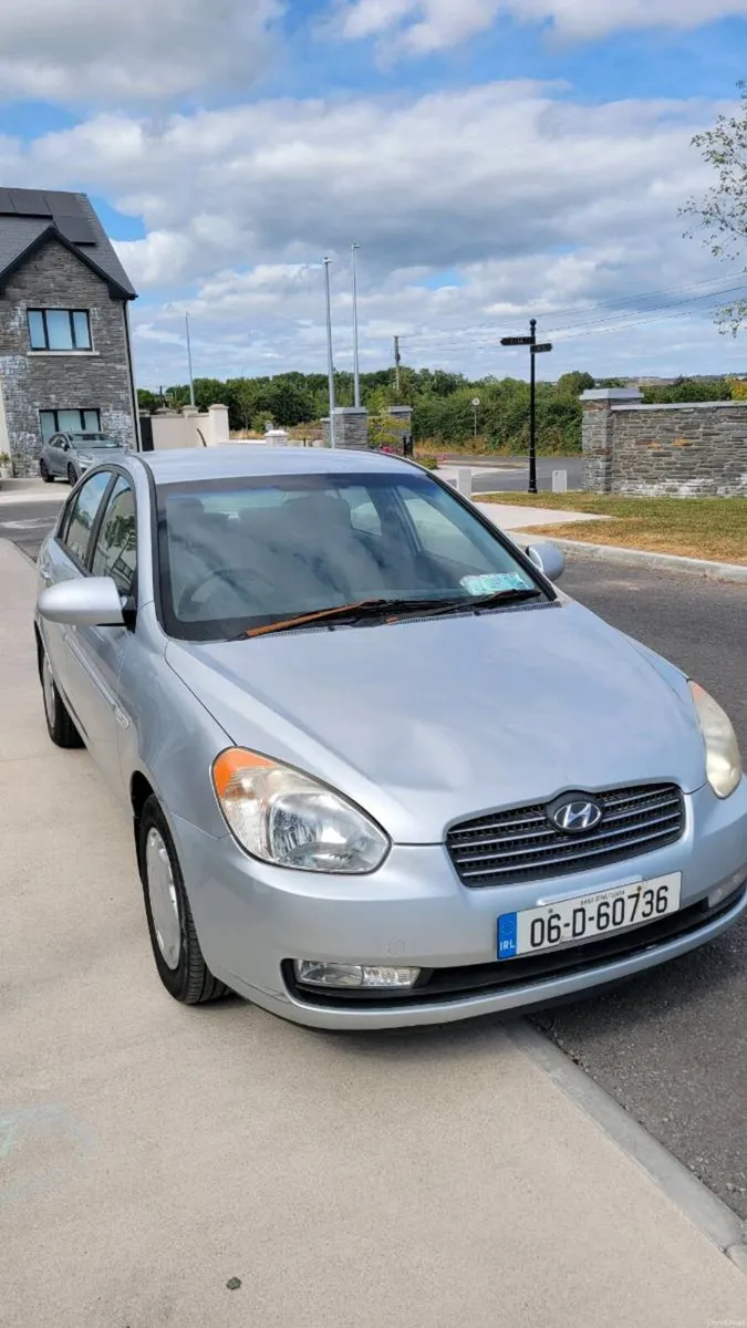 Hyundai Accent - Image 1