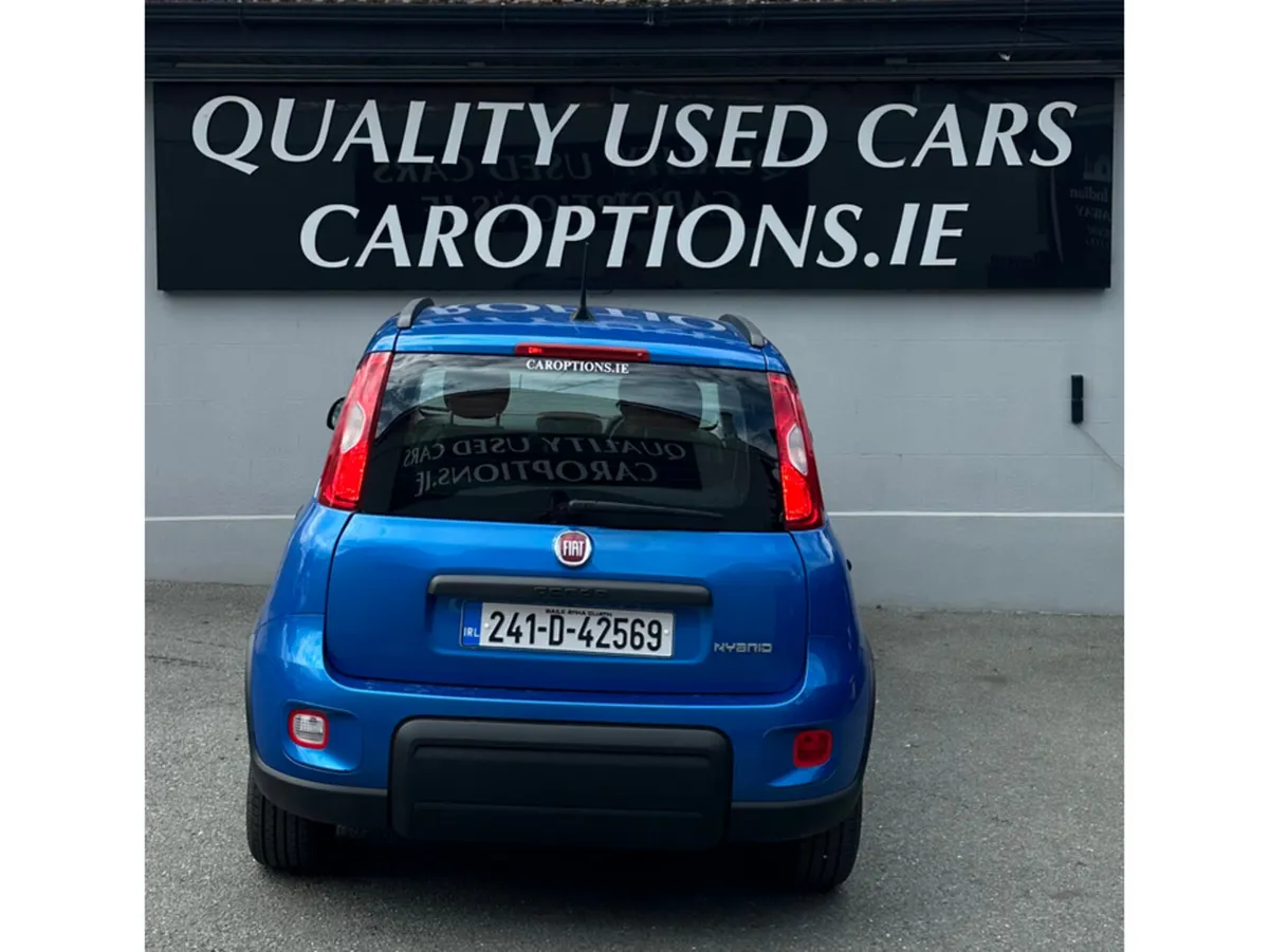 Fiat Panda 1.0 MHEV// LOW MILES//1 YEARS ROAD TAX/ - Image 5