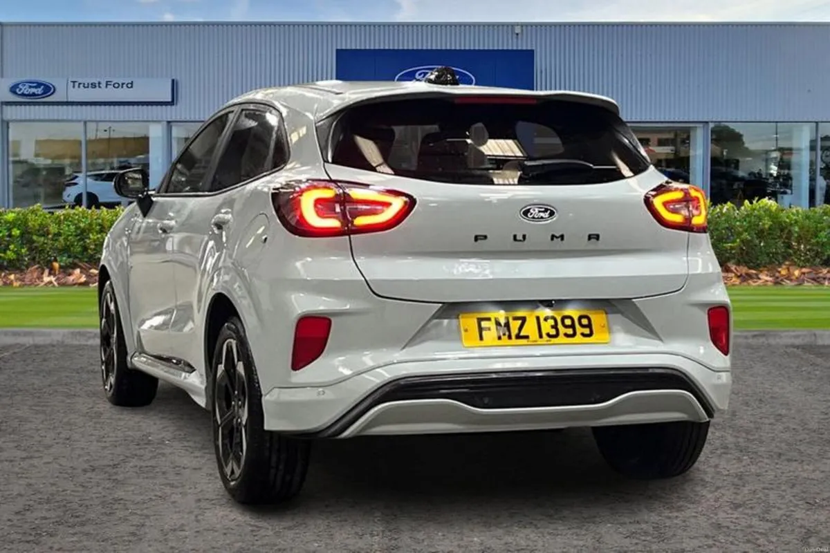 Ford Puma 1.0 EcoBoost Hybrid mHEV ST-Line X 5dr D - Image 2