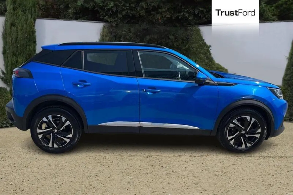 Peugeot 2008 1.5 BlueHDi 110 Allure 5dr **REAR REV - Image 3