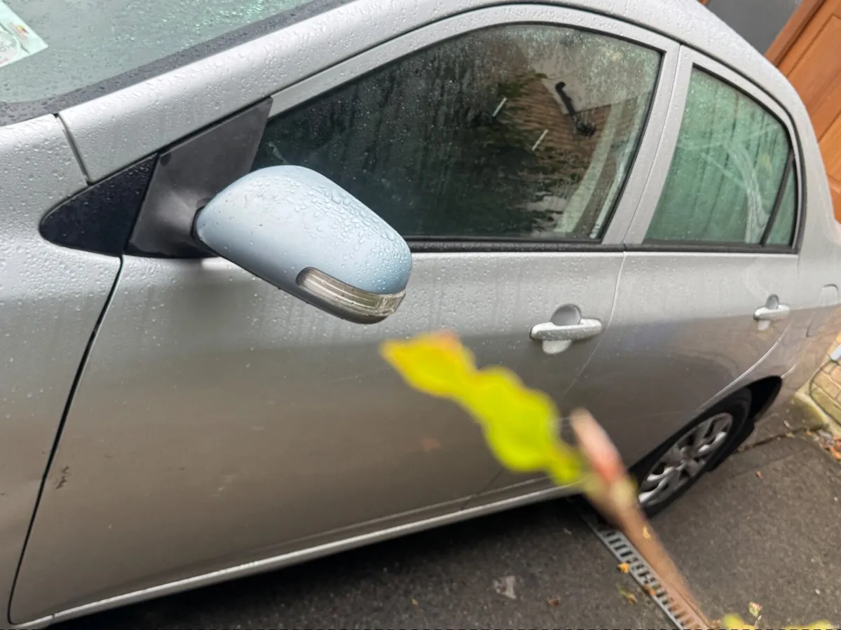 Toyota Corolla 2011 - Image 1