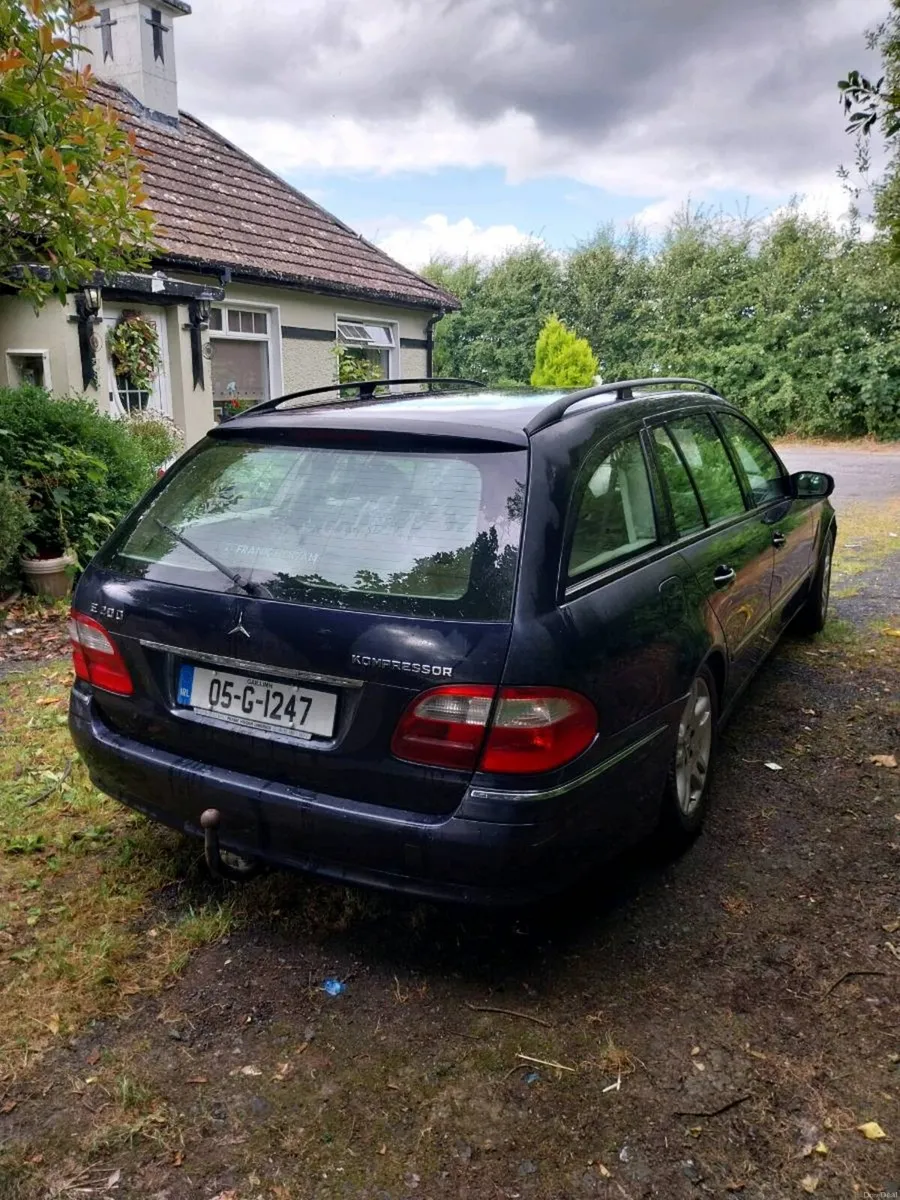 Mercedes e200 2005 estate - Image 4