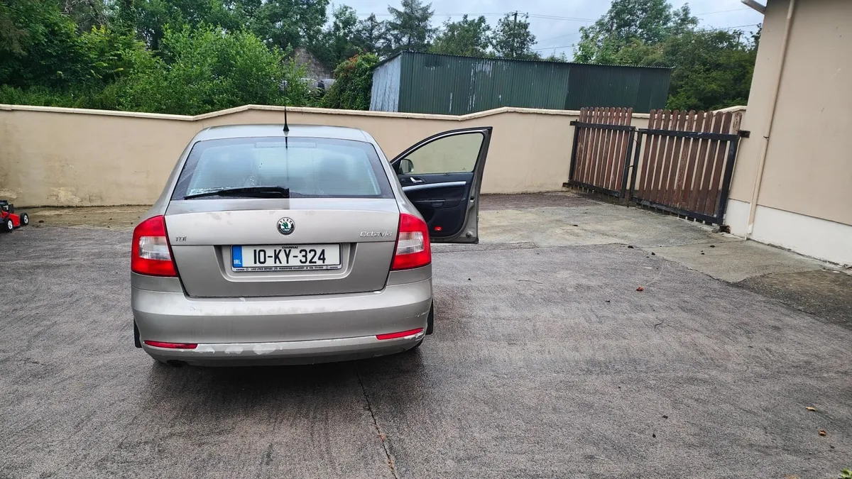 Skoda Octavia 2010 - Image 3