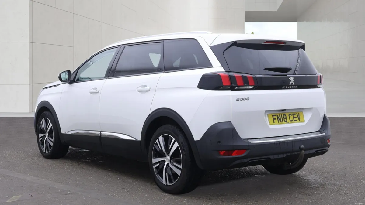 Peugeot 5008 ALLURE - FINANCE AVAILABLE - Image 3
