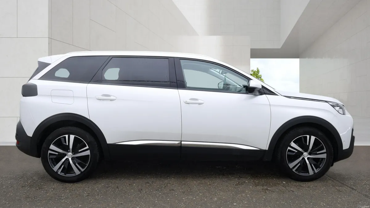 Peugeot 5008 ALLURE - FINANCE AVAILABLE - Image 5