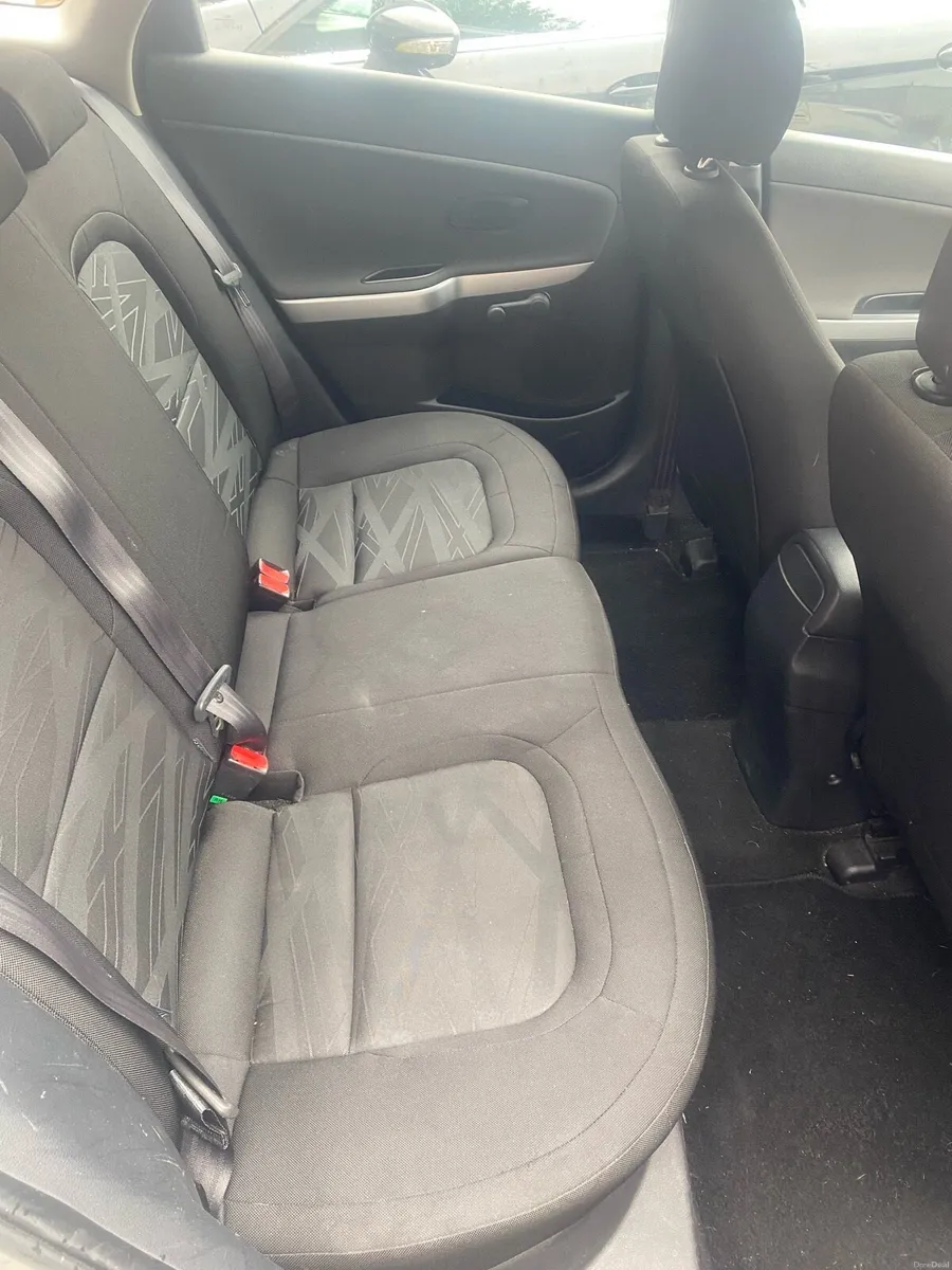Kia Ceed 2013 1.6  186000 km - Image 6