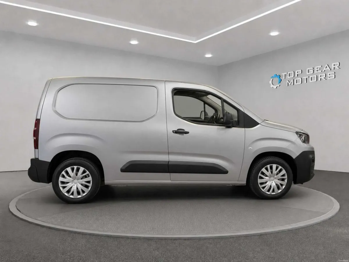 2019 Peugeot Partner Professional L1 1.6HDi 3 Seat - Image 4