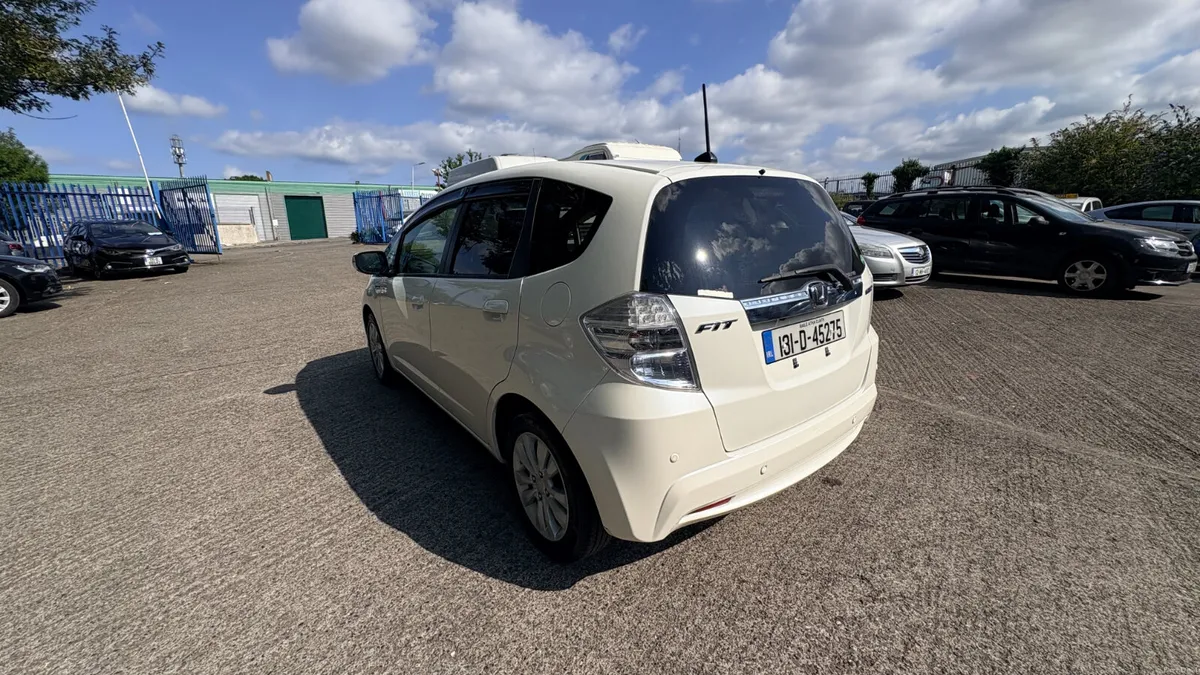 Honda Fit 1.3 Hybrid Petrol 2013 - Image 4