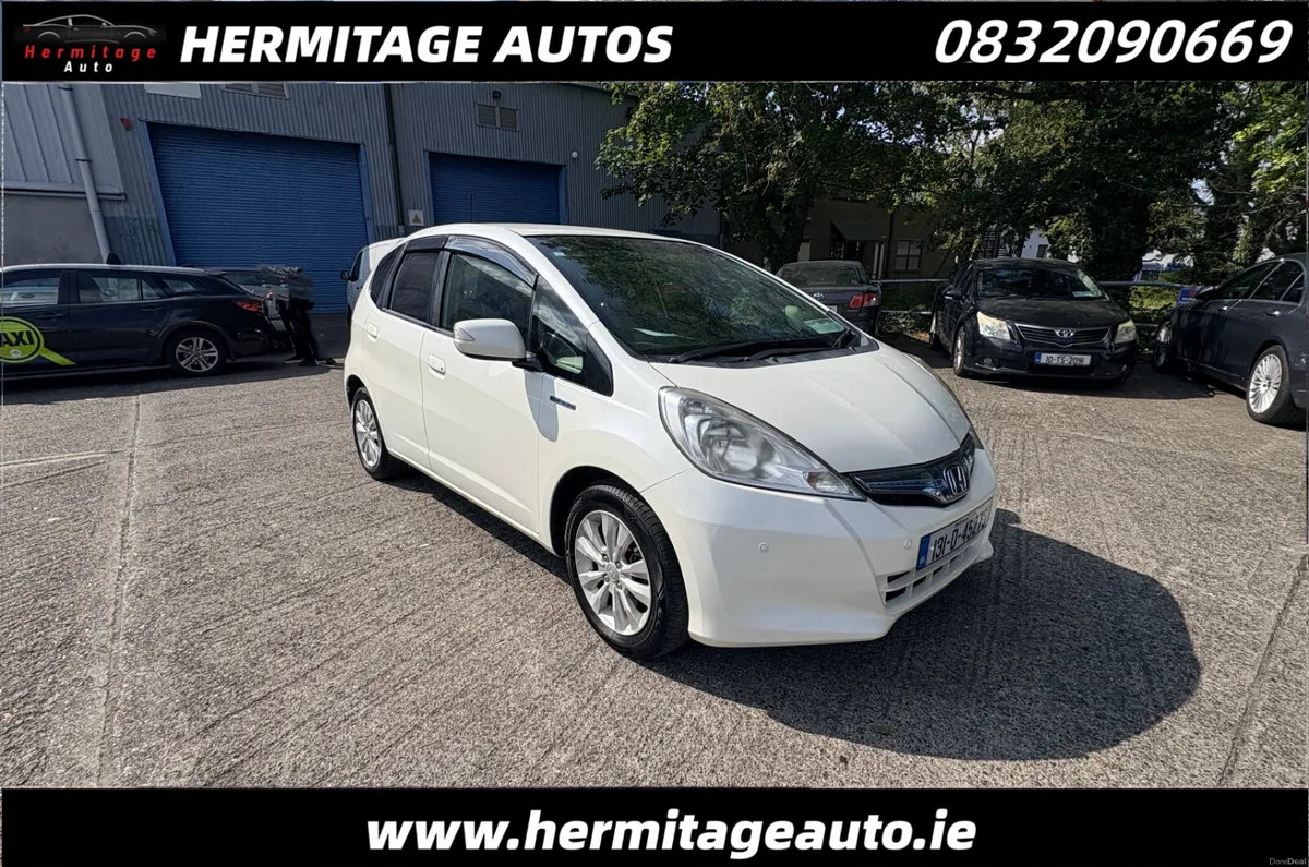 Honda Fit 1.3 Hybrid Petrol 2013 - Image 1
