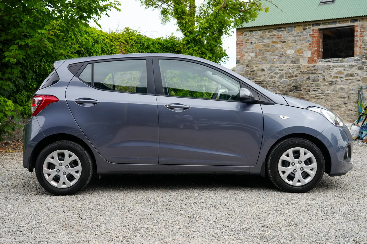 2016 Hyundai i10 Petrol Manual - Image 6
