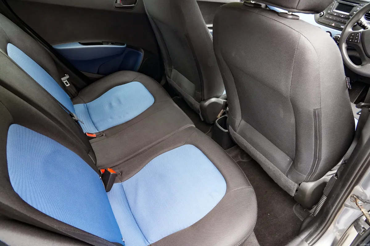 2016 Hyundai i10 Petrol Manual - Image 4