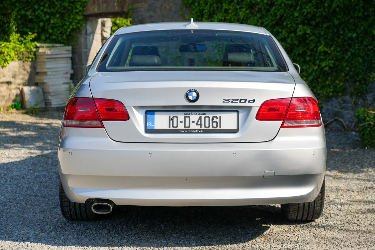 2010 BMW 320D SE Highline 2.0 Diesel Manual - Image 5