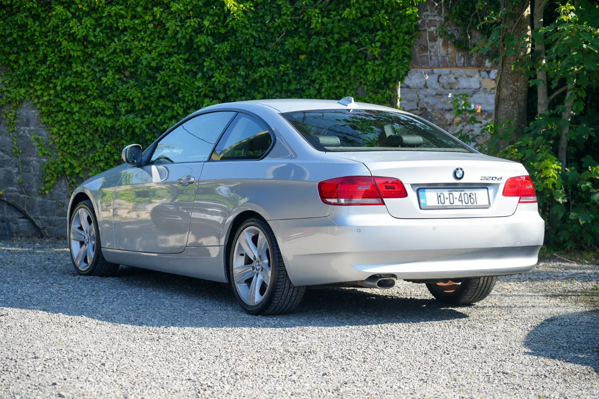 2010 BMW 320D SE Highline 2.0 Diesel Manual - Image 3