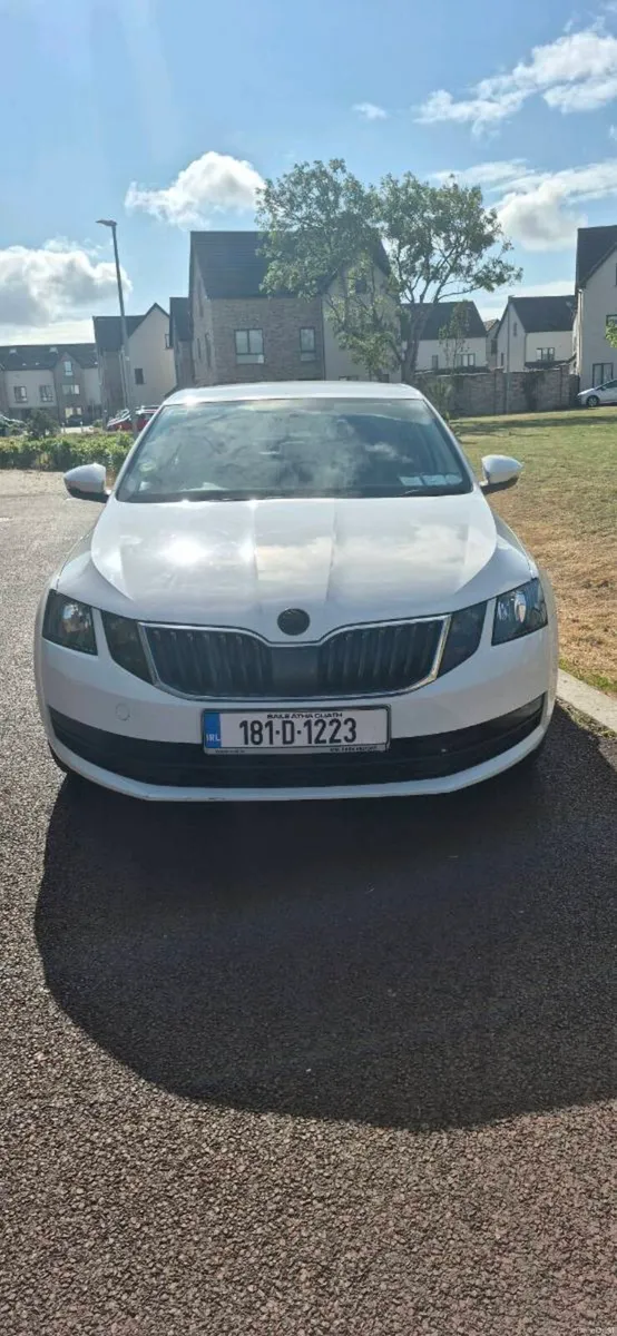 Skoda Octavia 2018, Low mileage, 1 Owner, Auto - Image 2