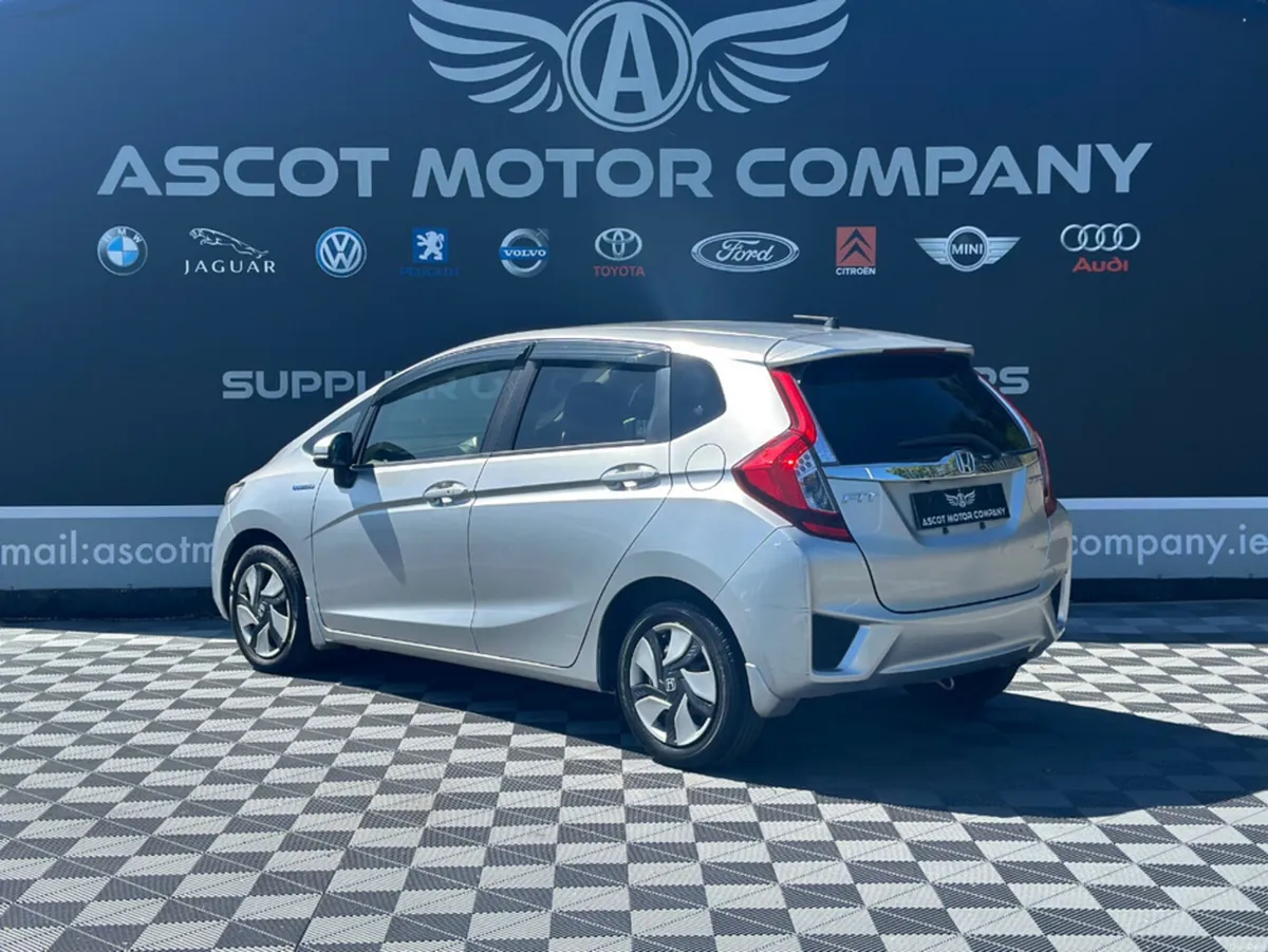 Honda Fit 1.5 Petrol Hyrbid Automatic - Image 5