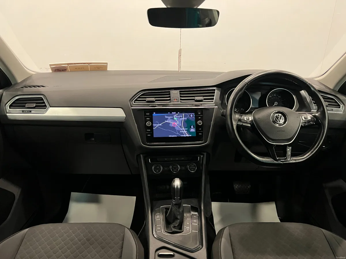 LOW MILEAGE VW TIGUAN SE NAVIGATOR DSG AUTO 2019 - Image 4