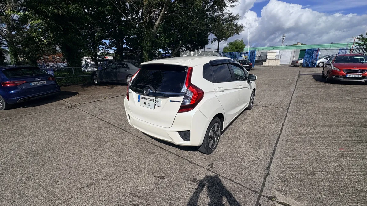 Honda Fit 1.5 Hybrid Petrol 2016 - Image 6