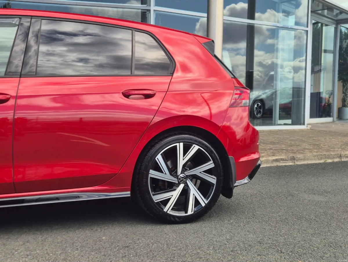 Volkswagen Golf R-LINE 2.0 TDI 150HP 5DR - Image 4