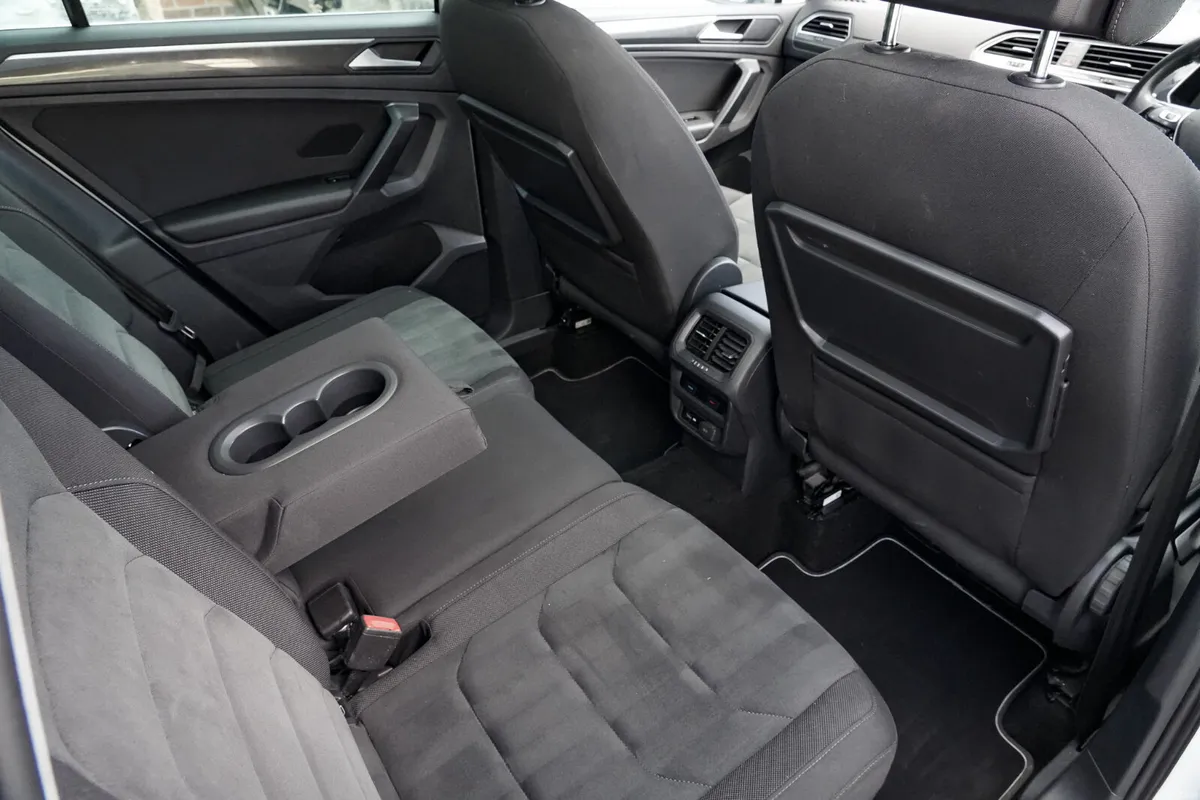 2019 VW Tiguan 2.0 TDI R-Line DSG Pan Sunroof - Image 4