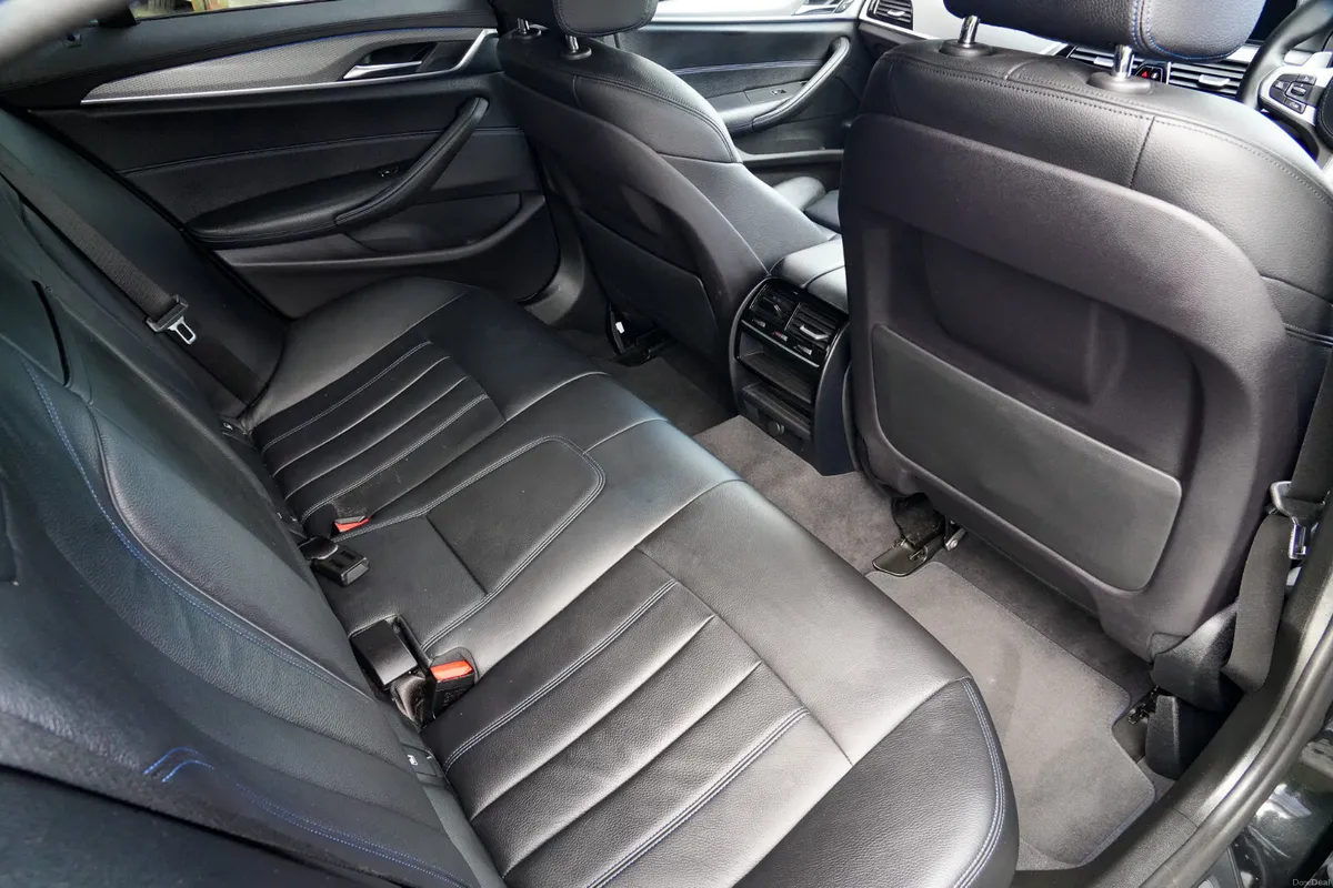 2018 BMW 5-Series 530E G30 M Sport PHEV Auto - Image 4