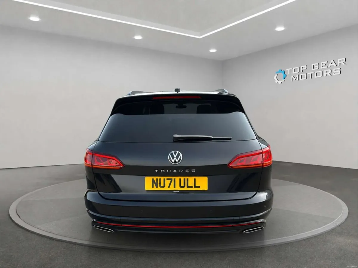 2021 Volkswagen Touareg Black Edition 3.0 V6 TDI - Image 6
