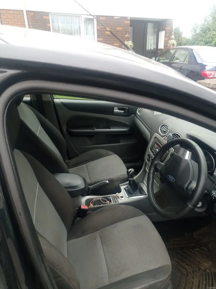 Ford Focus 2010 - Image 1